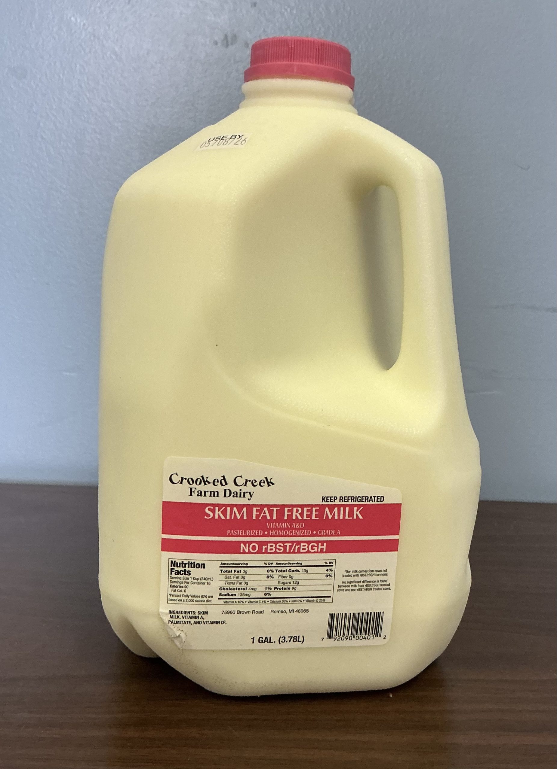 Crooked Creek Dairy Skim Fat Free Milk scaled